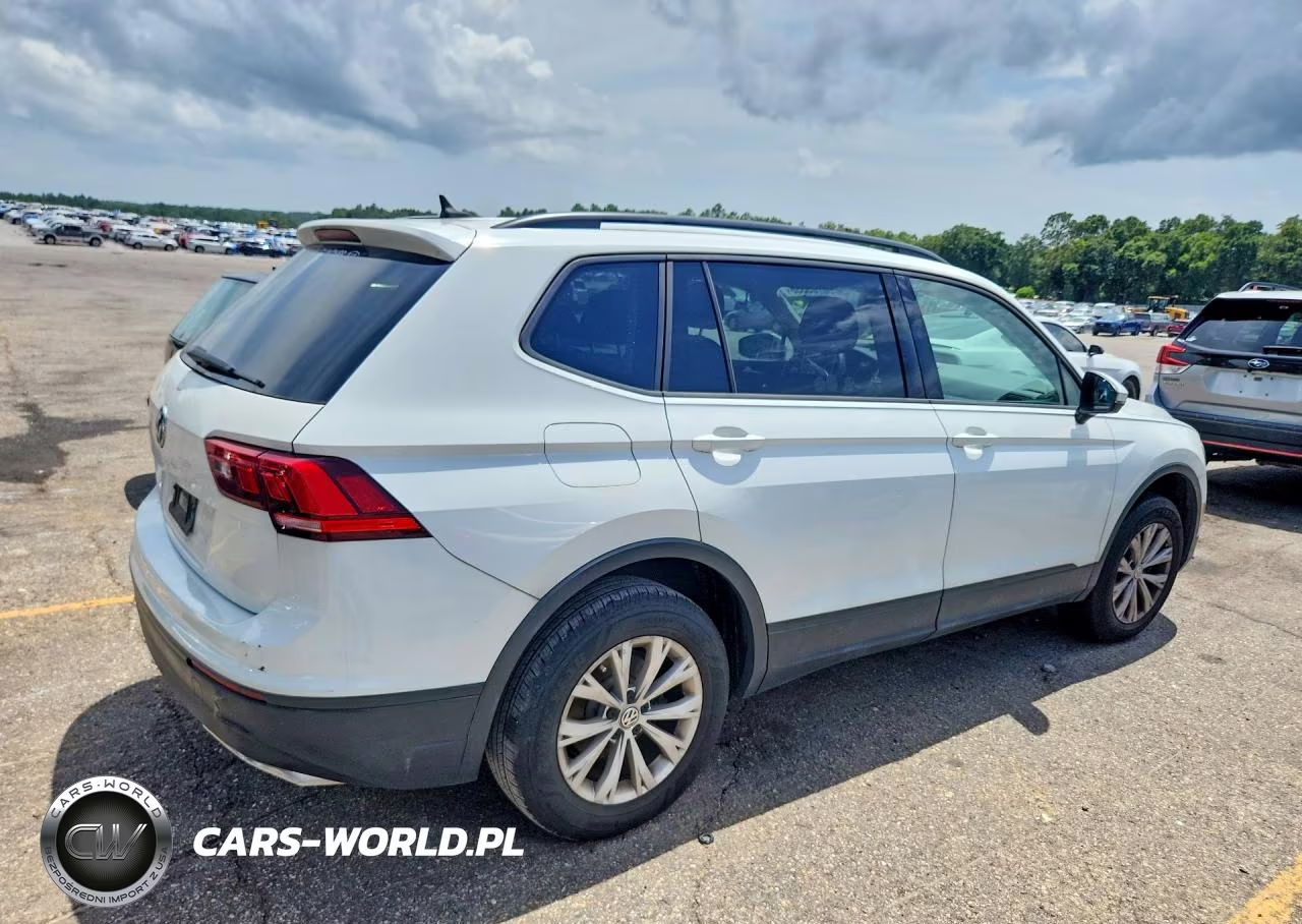 2020 Volkswagen Tiguan S VIN:3VV1B7AX2LM055359 - 3