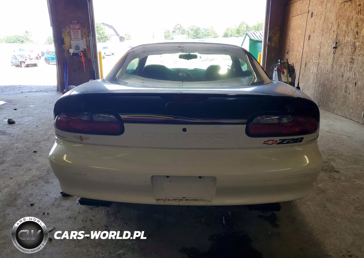 1993 Chevrolet Camaro Z28 VIN:2G1FP22P5P2109860 - 6