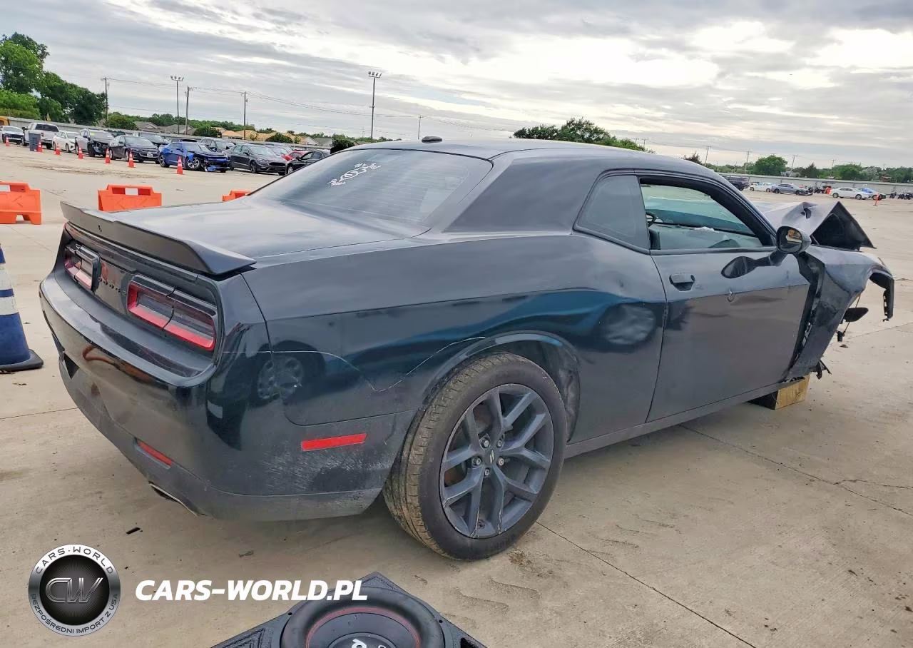 2020 Dodge Challenger Sxt VIN:2C3CDZAG1LH143240 - 3