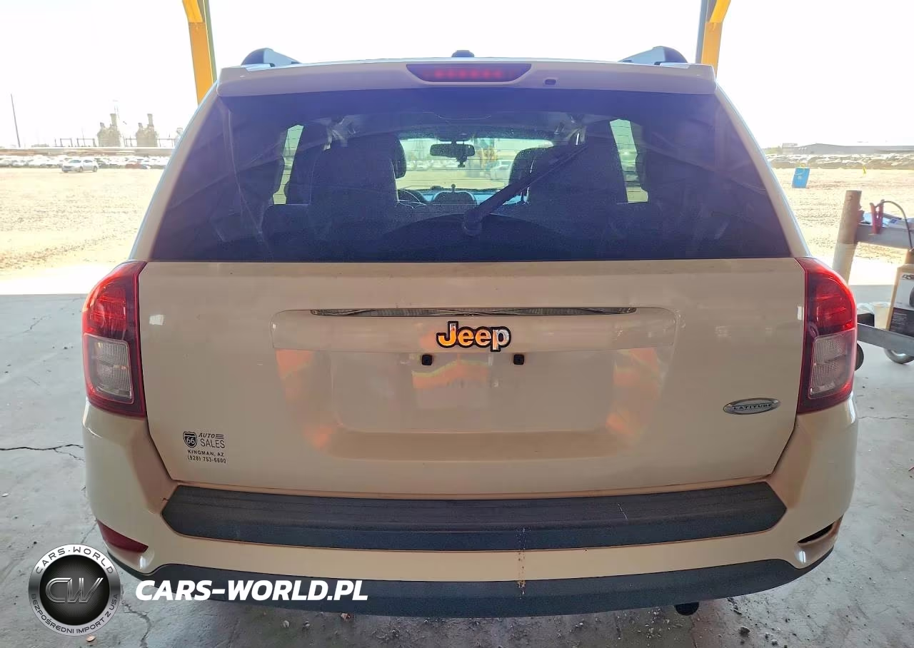 2016 Jeep Compass Latitude VIN:1C4NJCEA2GD769589 - 6