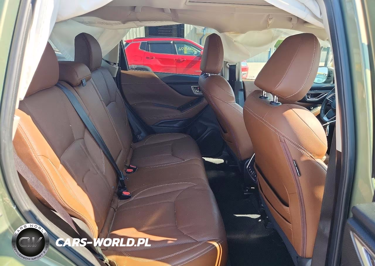 2019 Subaru Forester Touring VIN:JF2SKAWC9KH481866 - 10