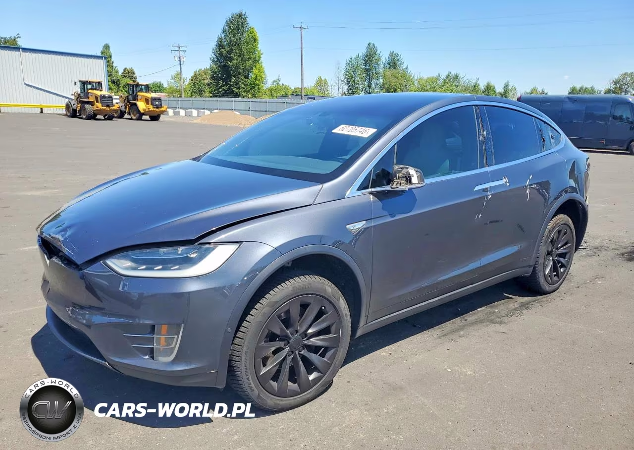 2016 Tesla Model X – zdjęcie 1 z 12