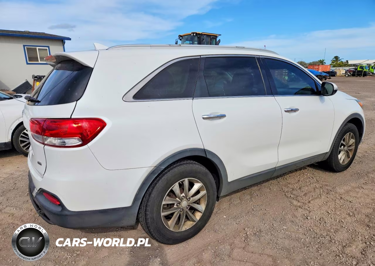 2017 Kia Sorento Lx VIN:5XYPG4A35HG286153 - 3