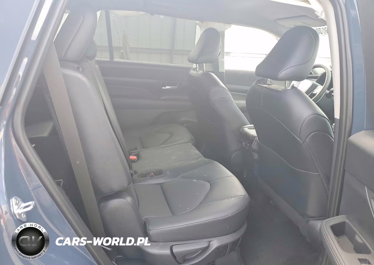 2026 Toyota Grand Highlander Hybrid Xle VIN:5TDACAB53TS103215 - 11