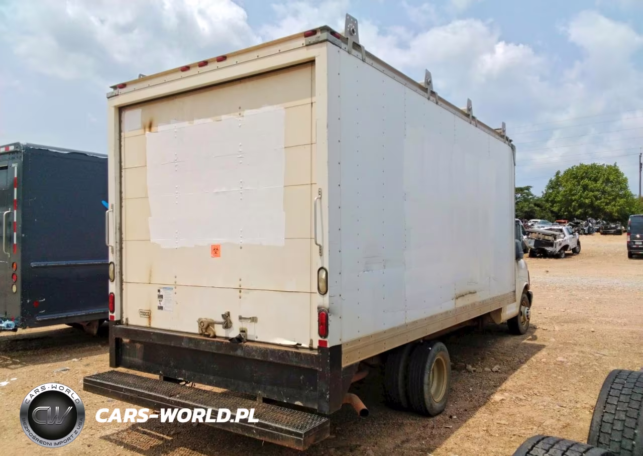 2013 Chevrolet Express Box Truck VIN:1GB3G4BG6D1153674 - 3
