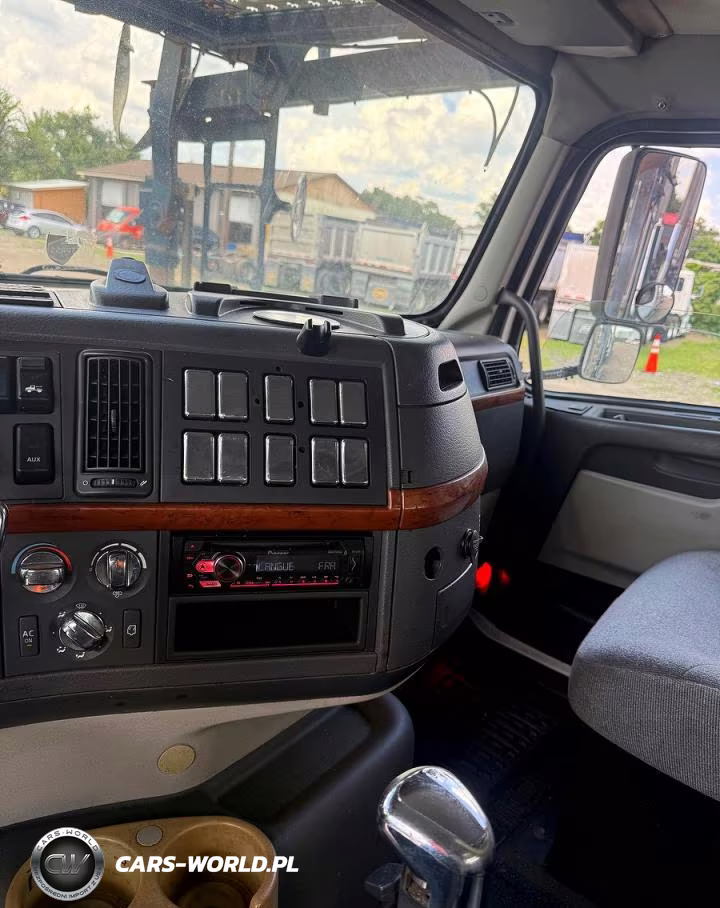 2012 Volvo Vah Car Hauler Truck VIN:4V5RC9DGXCN548735 - 5