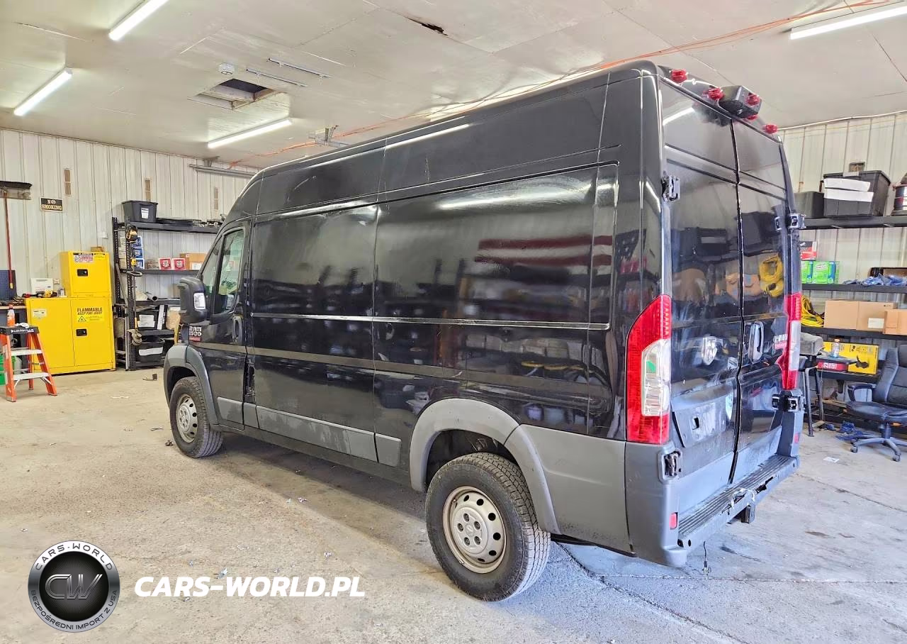 2018 Ram Promaster 1500 1500 High VIN:3C6TRVBG9JE105243 - 2