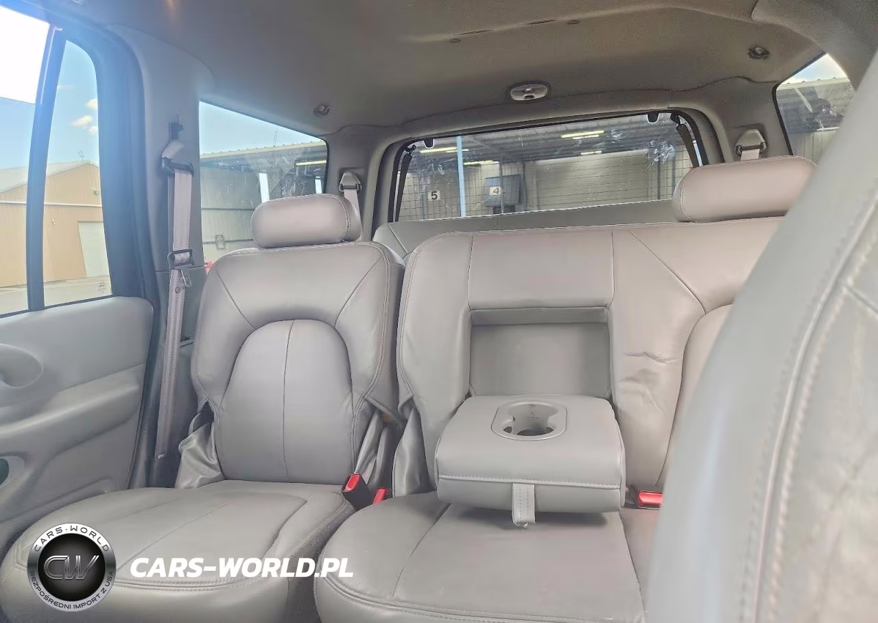 2002 Ford Expedition Xlt VIN:1FMRU15W92LA46910 - 10