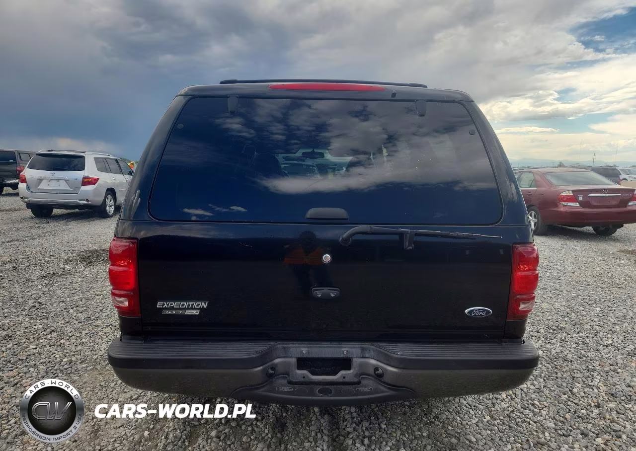 2002 Ford Expedition Xlt VIN:1FMRU15W92LA46910 - 6