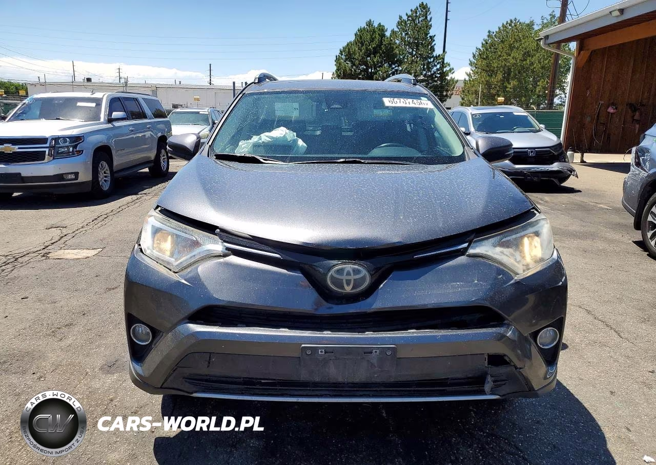 2017 Toyota Rav4 Xle VIN:JTMRFREV7HD215393 - 5