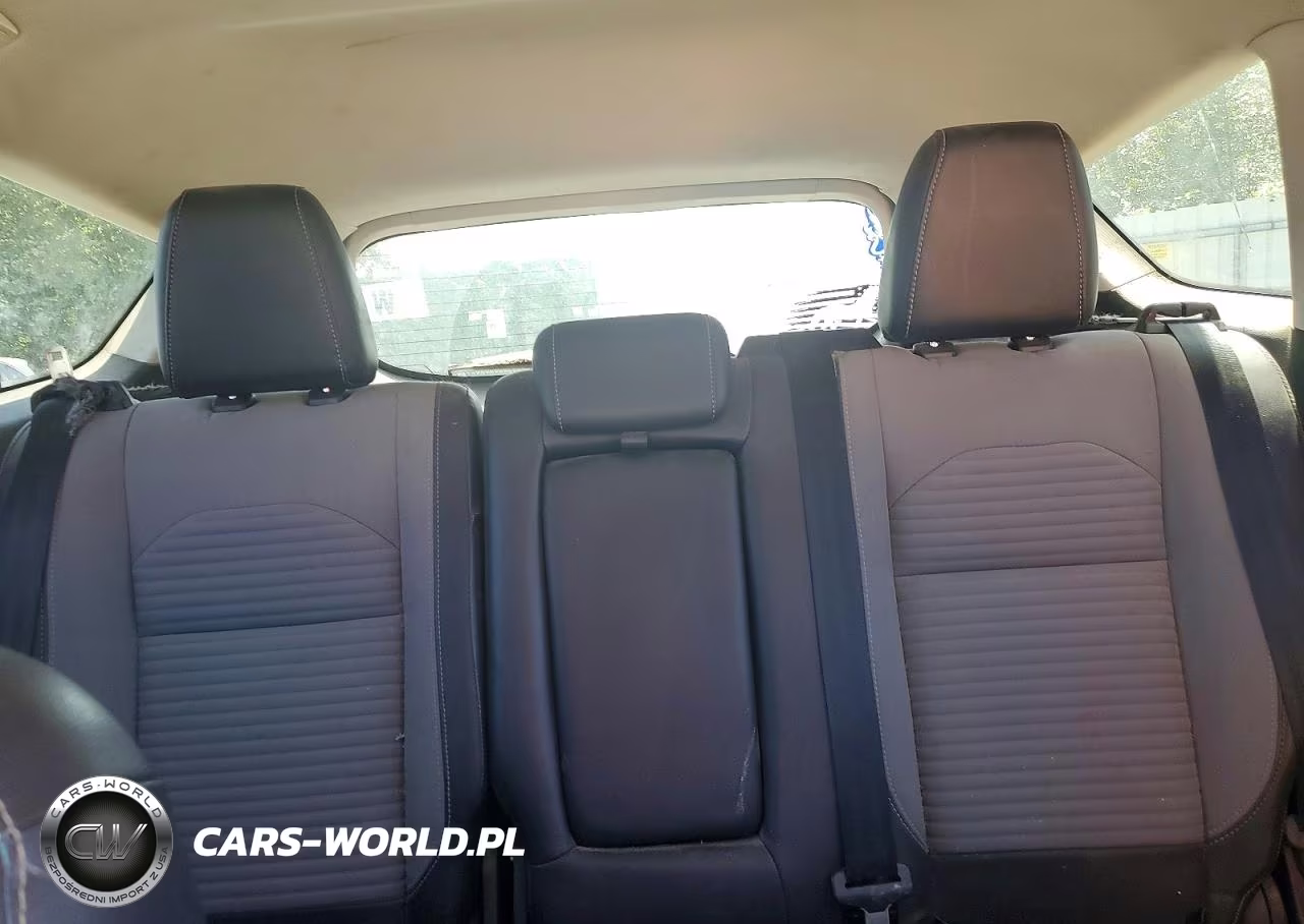 2017 Ford Escape Se VIN:1FMCU9G99HUA15039 - 10