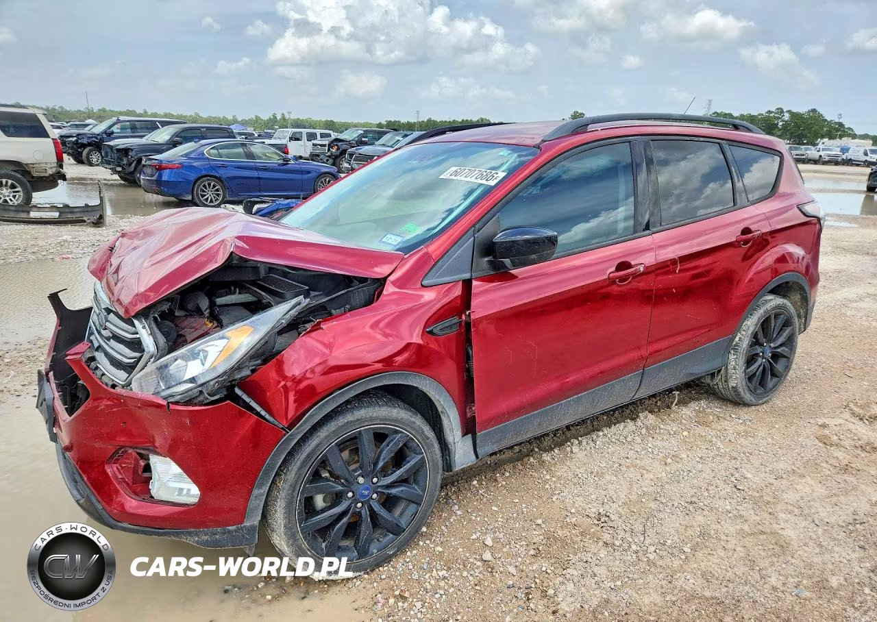 2017 Ford Escape Se VIN:1FMCU0GDXHUC87194 - 1