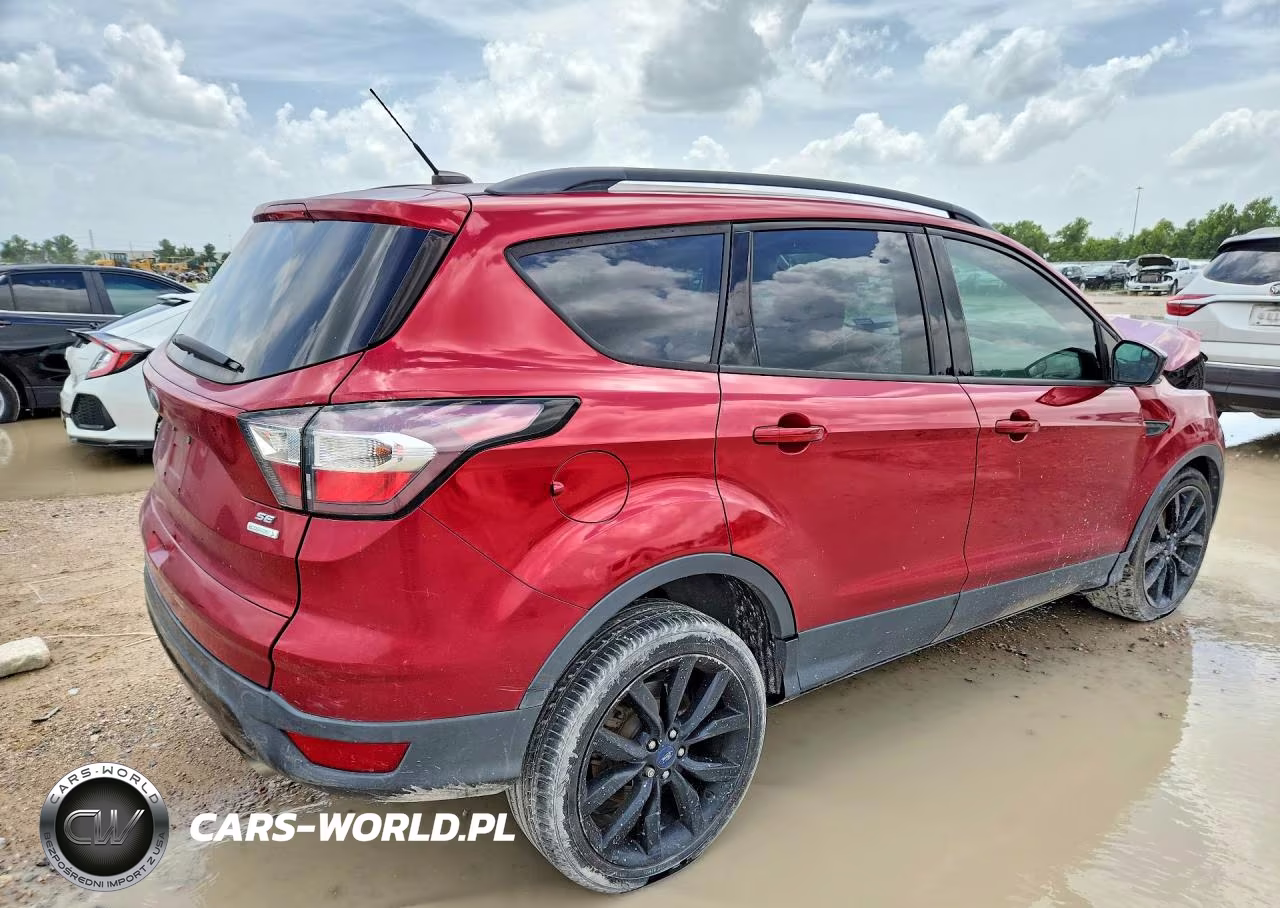 2017 Ford Escape Se VIN:1FMCU0GDXHUC87194 - 3