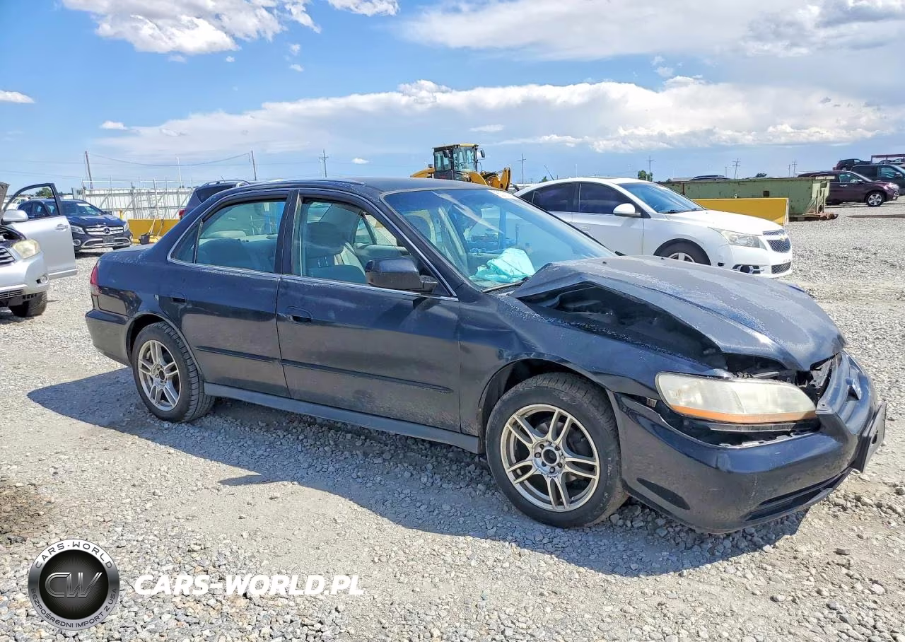 2001 Honda Accord Lx VIN:1HGCG66581A063200 - 4