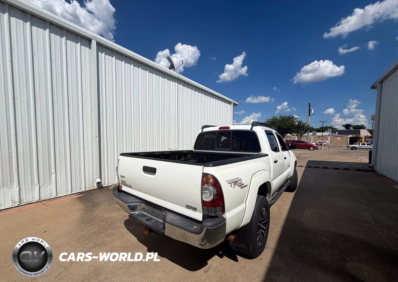 2010 Toyota Tacoma Double Cab VIN:5TELU4EN0AZ740467 - 4