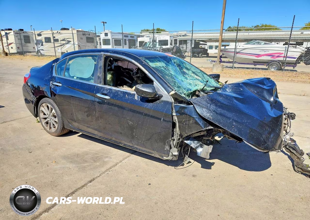2015 Honda Accord Sport VIN:1HGCR2E56FA129240 - 4