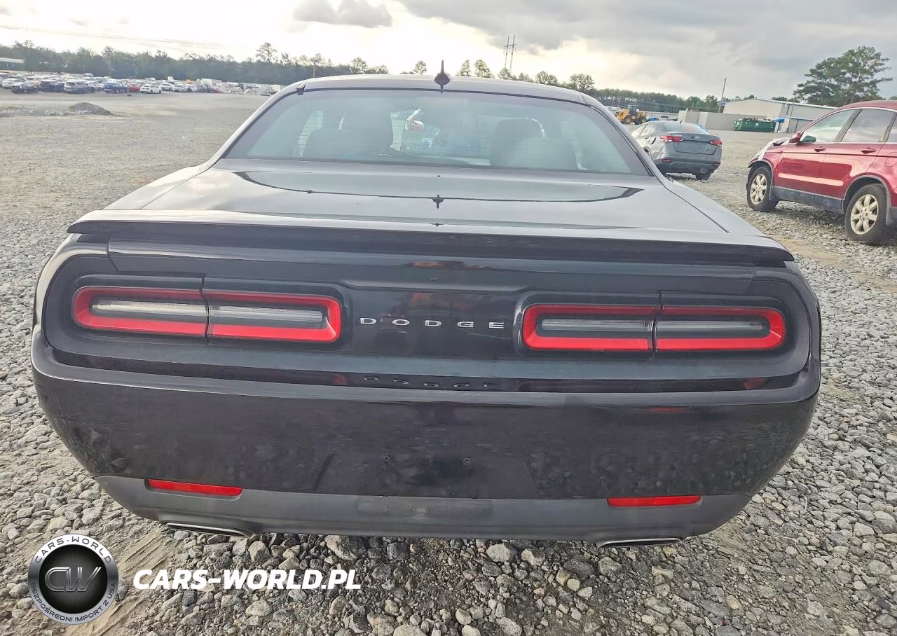 2015 Dodge Challenger Sxt VIN:2C3CDZAG1FH700863 - 6