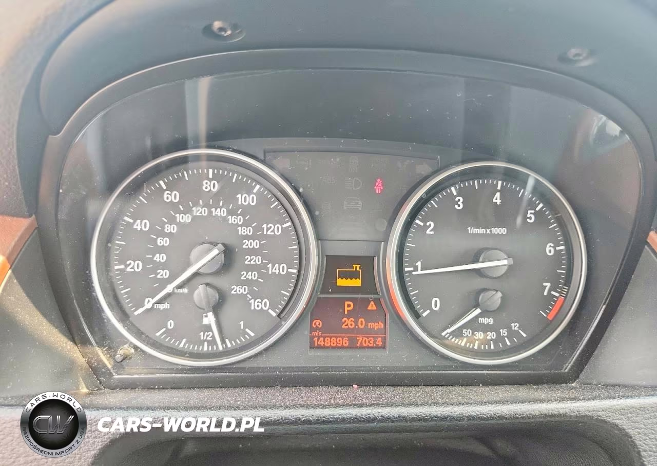 2014 BMW X1 xDrive28I VIN:WBAVL1C59EVR94326 - 9