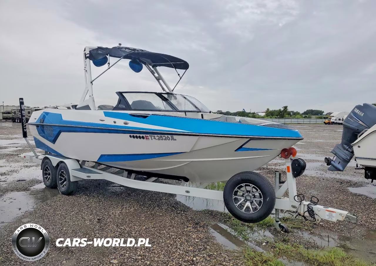 2020 Axis Boat - Boat