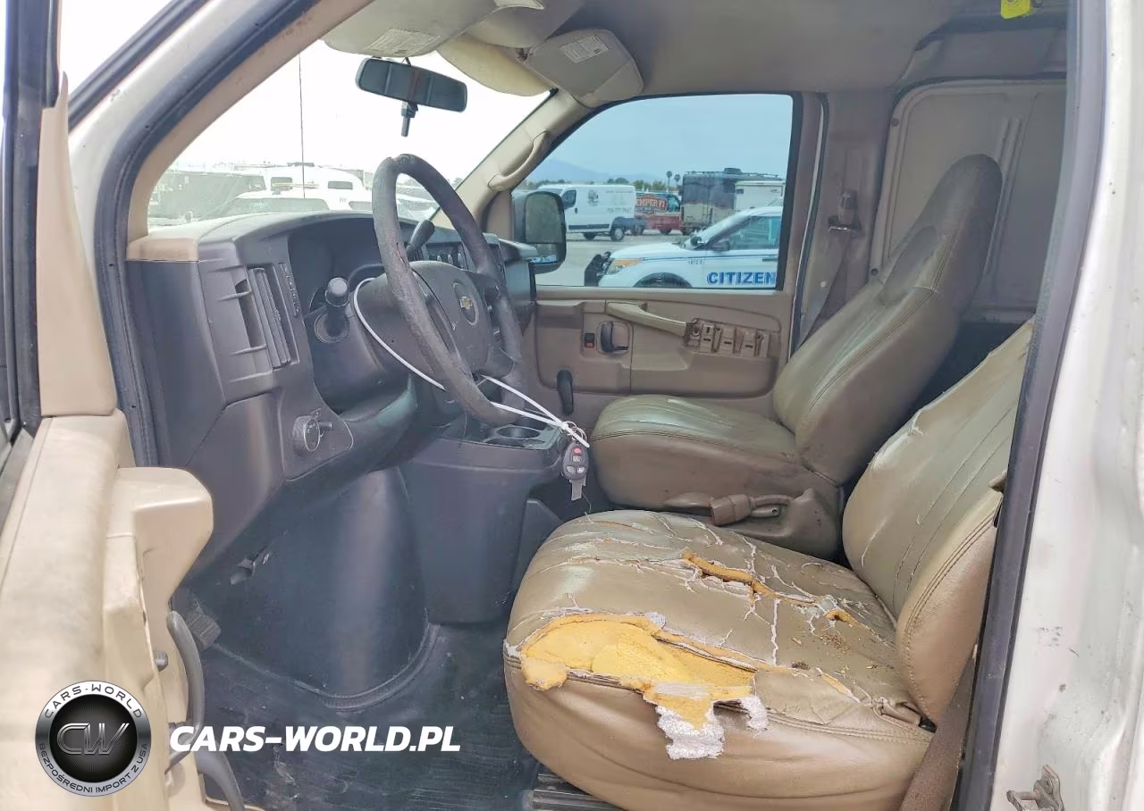 2009 Chevrolet Express G1500 VIN:1GCFG15X391132923 - 7