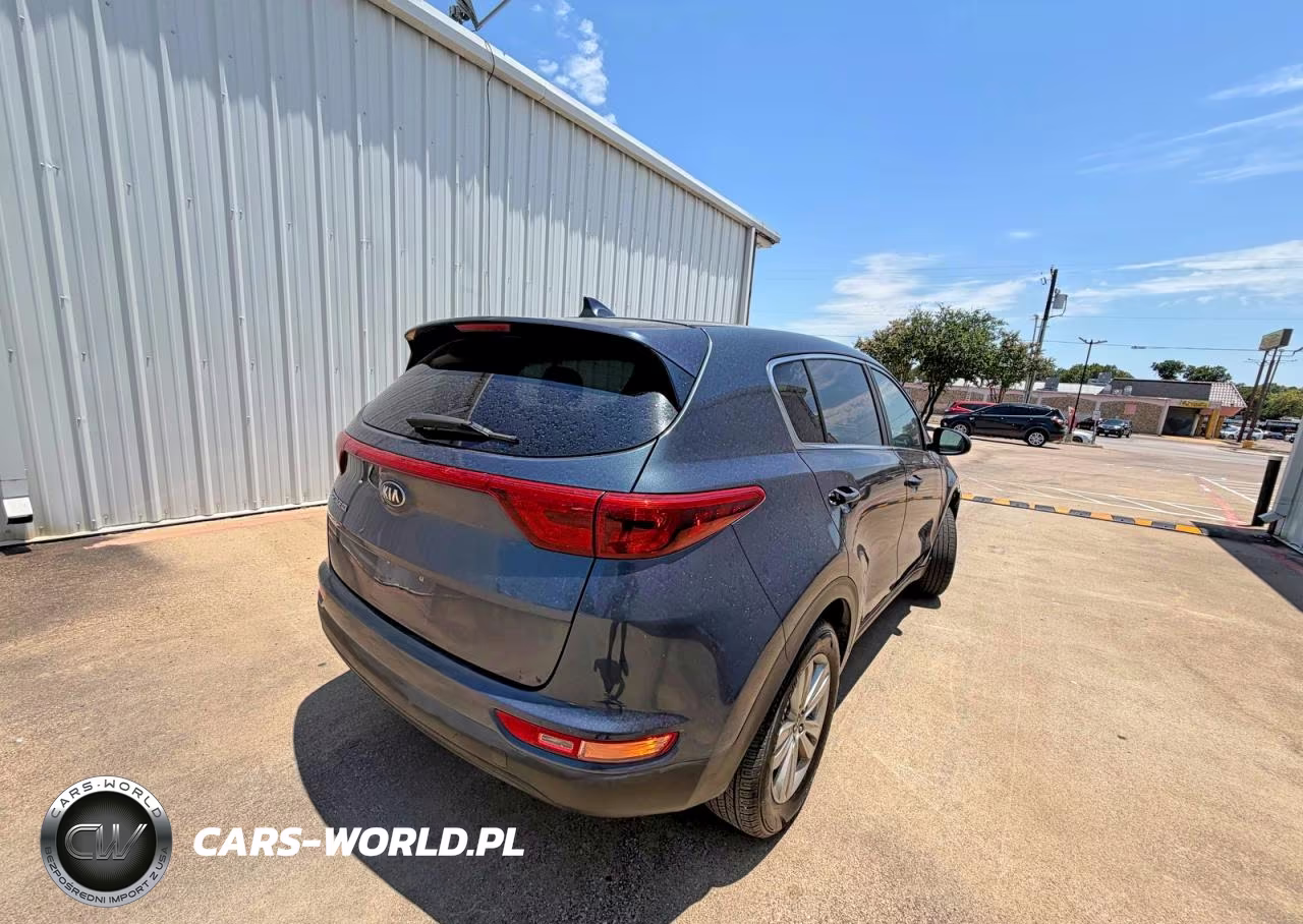 2017 Kia Sportage Lx VIN:KNDPM3AC5H7068049 - 4