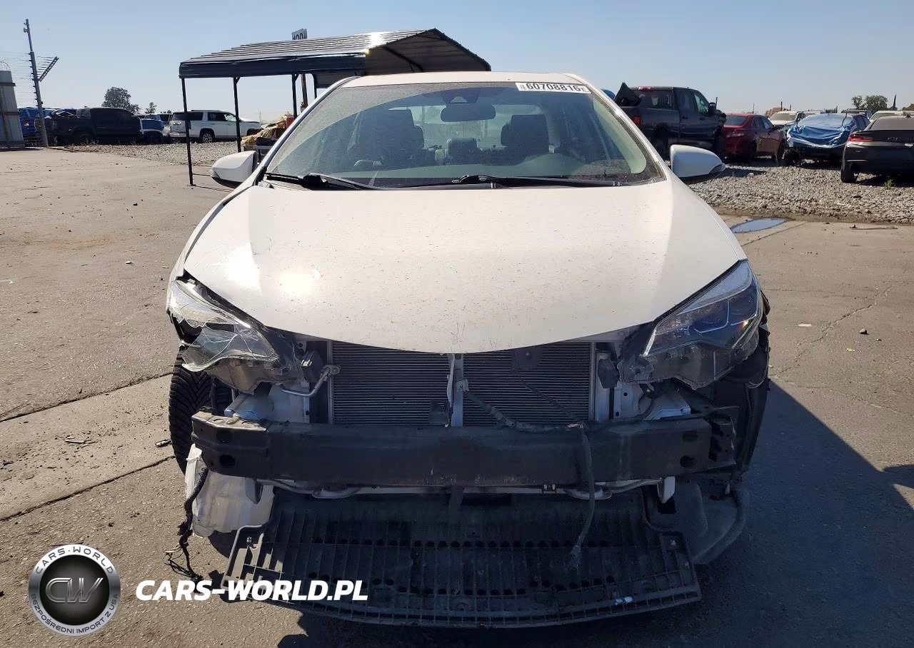 2017 Toyota Corolla Xse VIN:5YFBURHE4HP677667 - 5