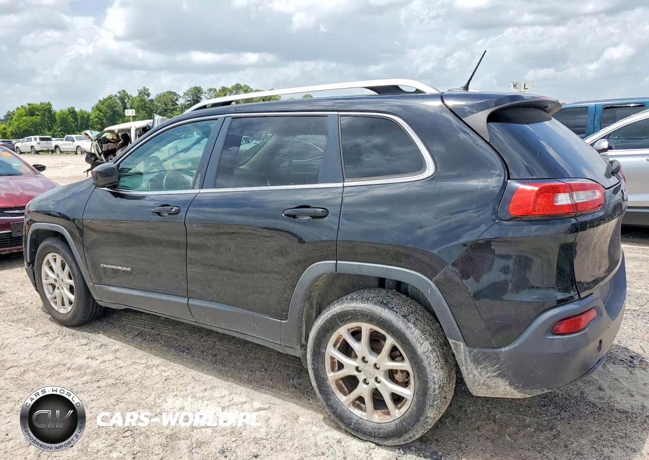 2018 Jeep Cherokee Latitude VIN:1C4PJLCB5JD503723 - 2