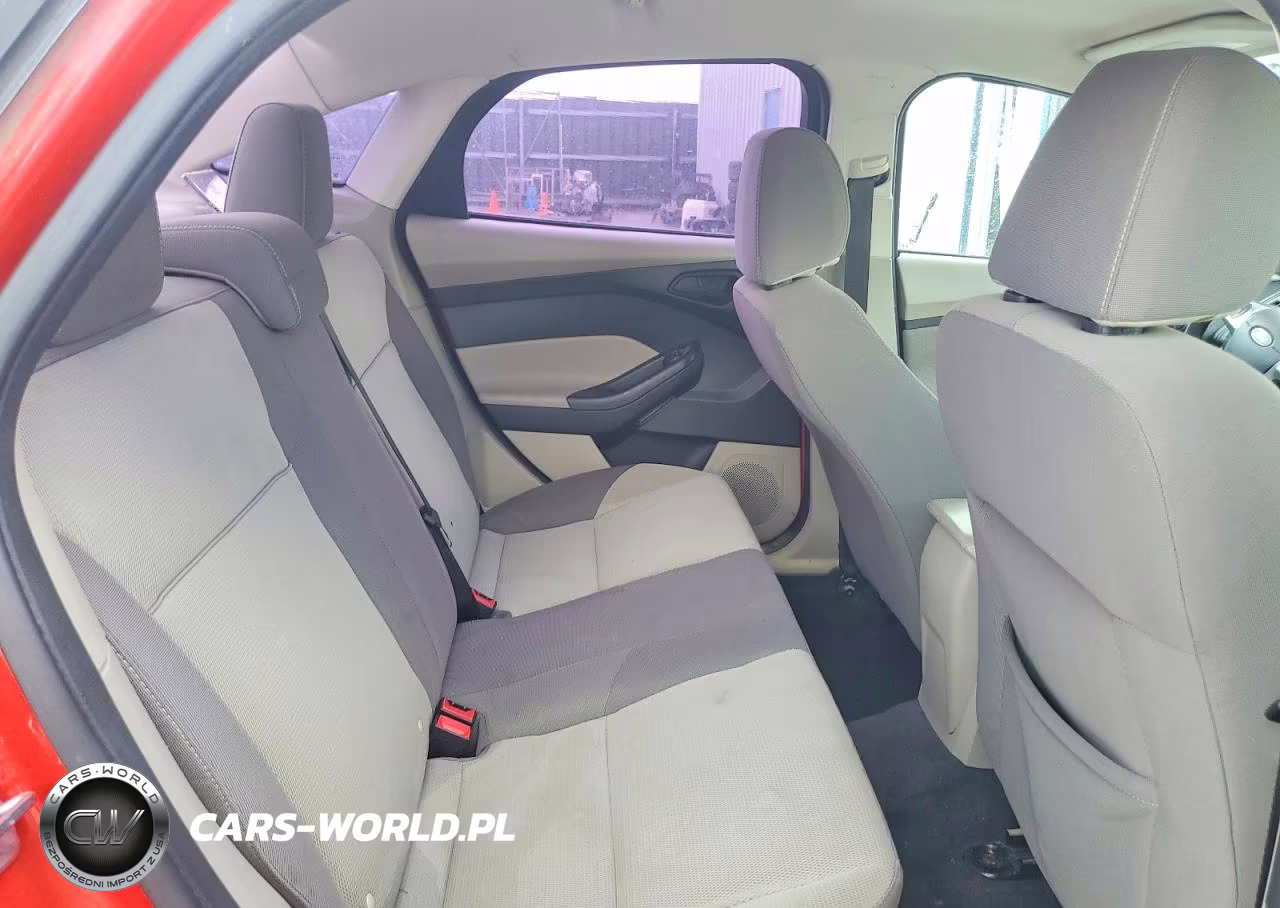 2012 Ford Focus Se VIN:1FAHP3F27CL433283 - 10