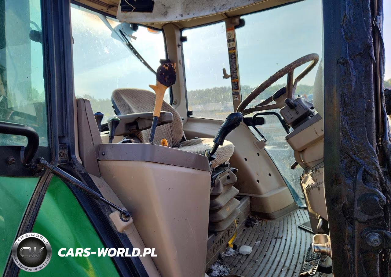 2018 John Deere Mfwd Tractor VIN:1L06130MHJG921131 - 6