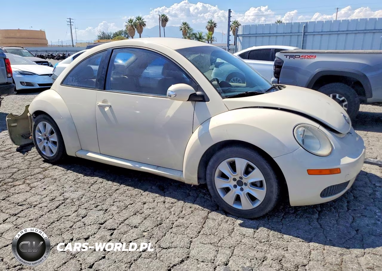 2008 Volkswagen New Beetle S VIN:3VWPW31C88M513980 - 4