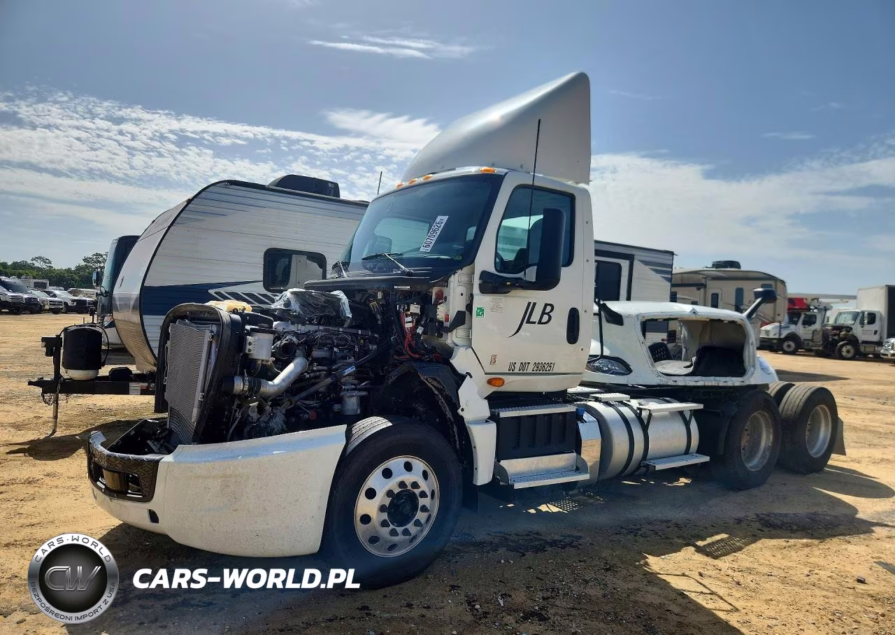2025 International Lt625 Semi Truck