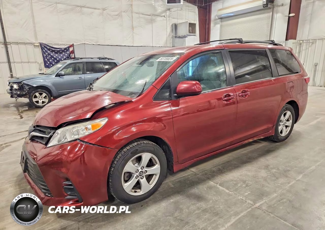 2018 Toyota Sienna Le