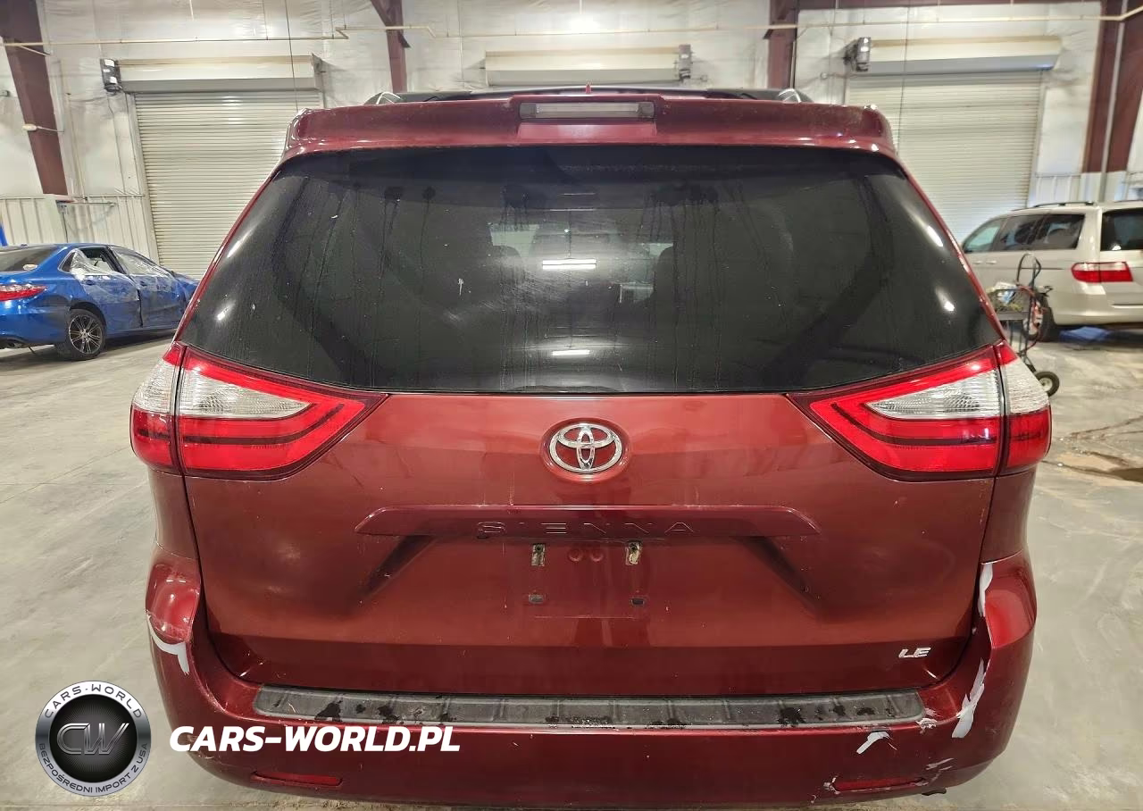 2018 Toyota Sienna Le VIN:5TDKZ3DC8JS900907 - 6