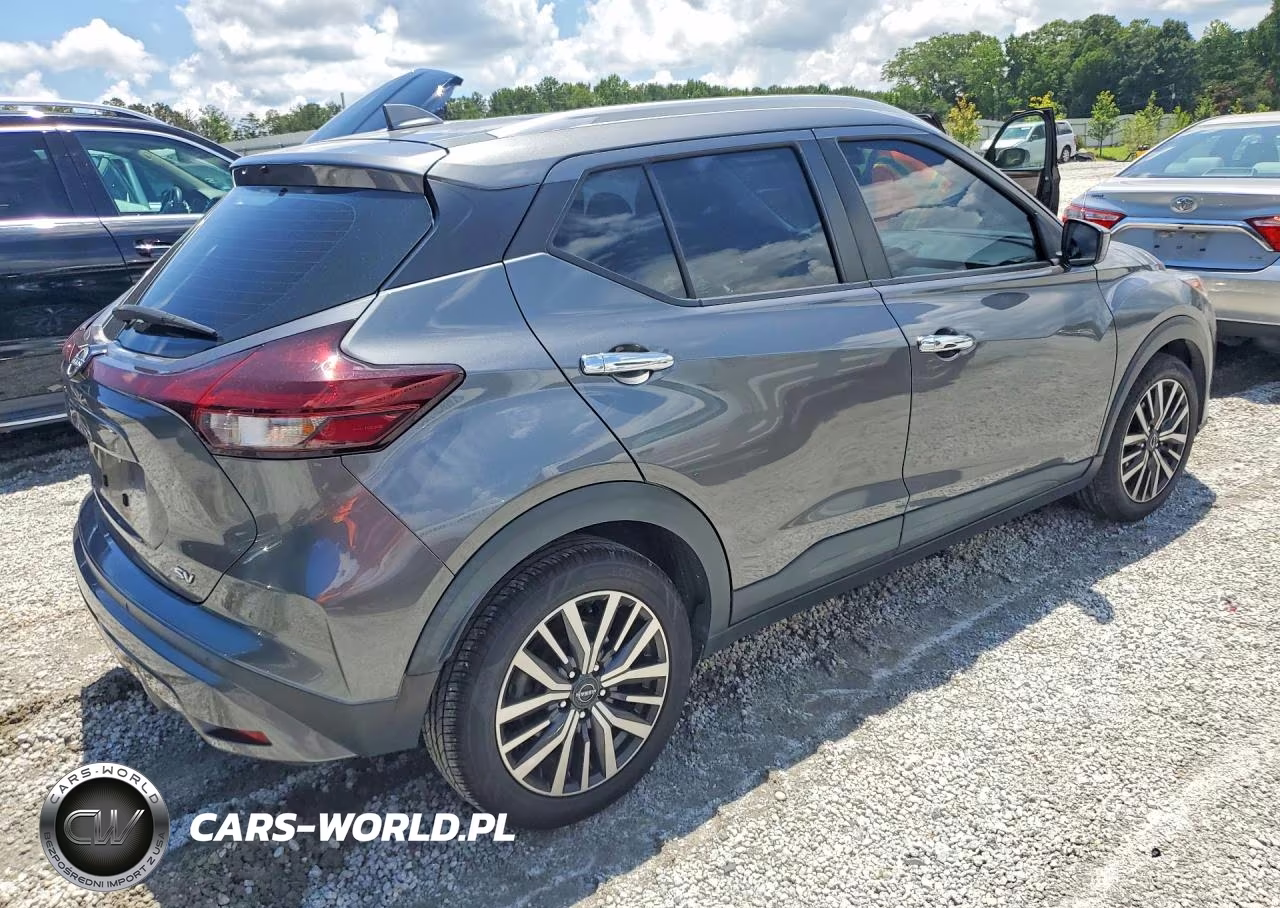 2022 Nissan Kicks Sv VIN:3N1CP5CV2NL496588 - 3
