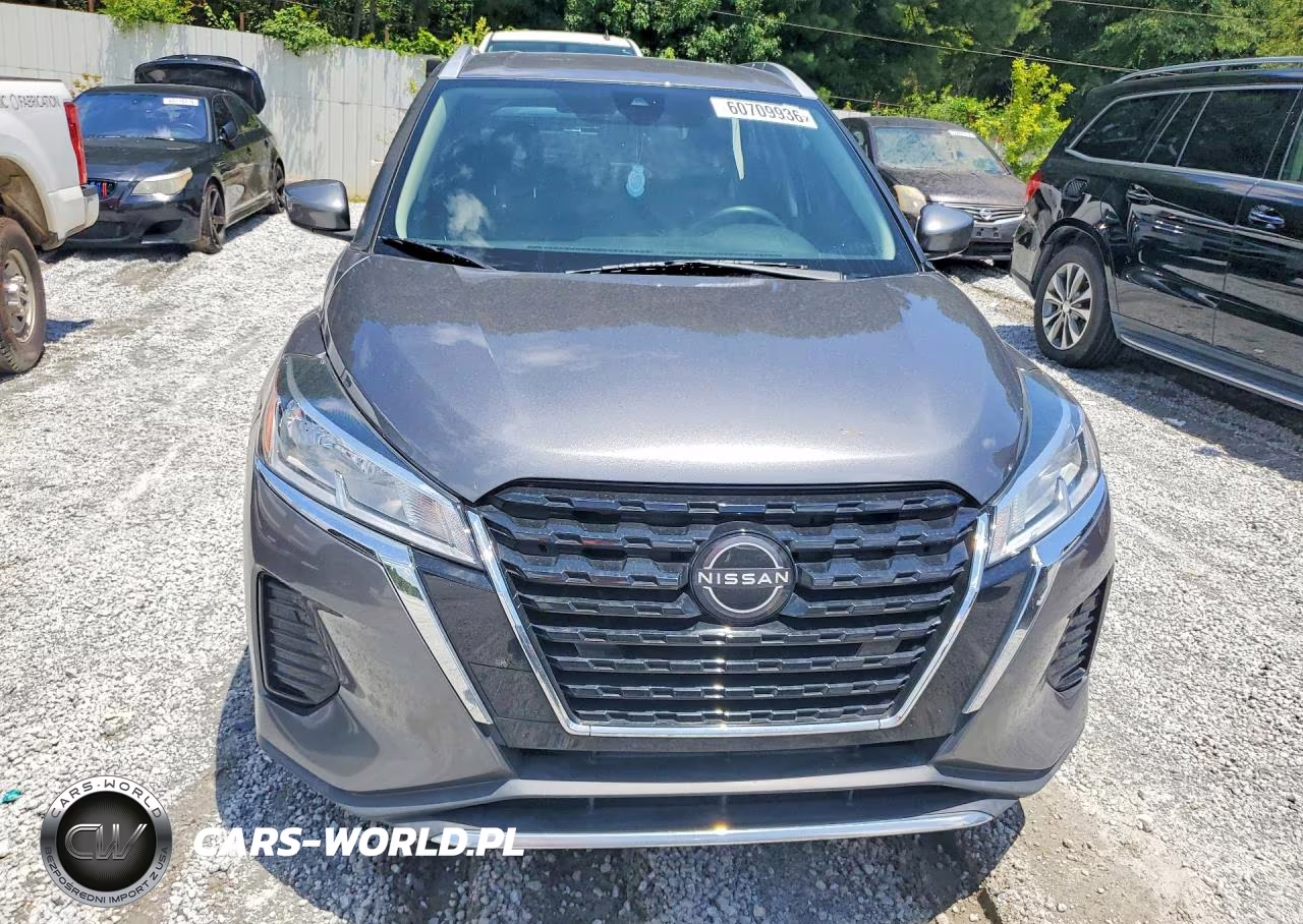 2022 Nissan Kicks Sv VIN:3N1CP5CV2NL496588 - 5