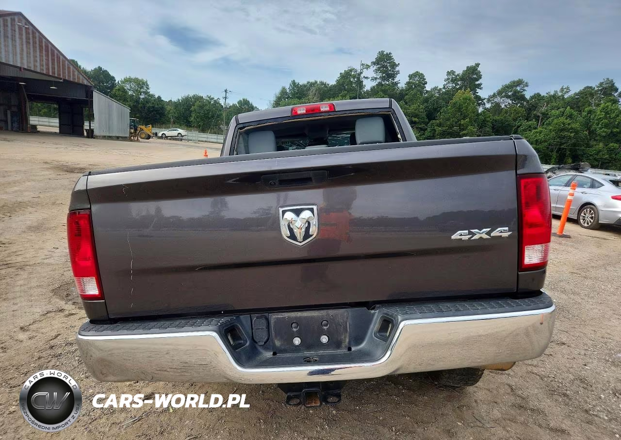 2019 Ram 1500 Classic Tradesman VIN:1C6RR7FG2KS675549 - 6