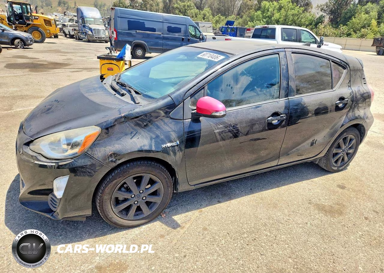 2016 Toyota Prius C Persona Special Edition