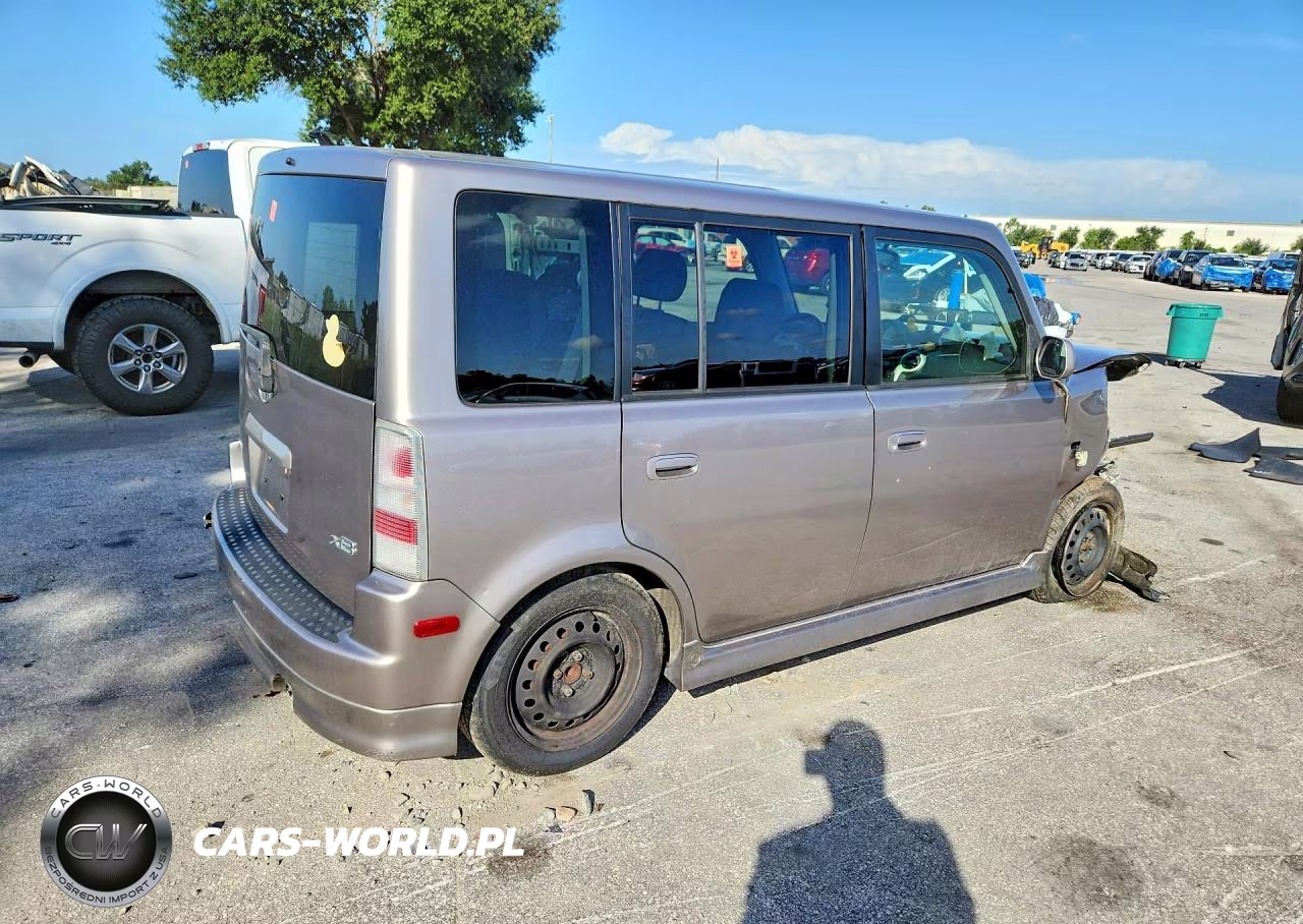 2005 Toyota Scion Xb VIN:JTLKT324350172696 - 3
