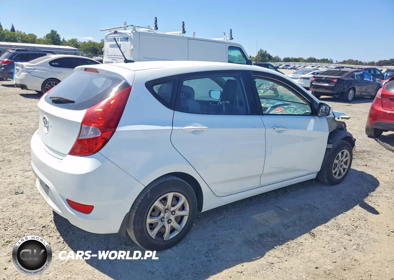2012 Hyundai Accent Gs VIN:KMHCT5AE7CU051712 - 3