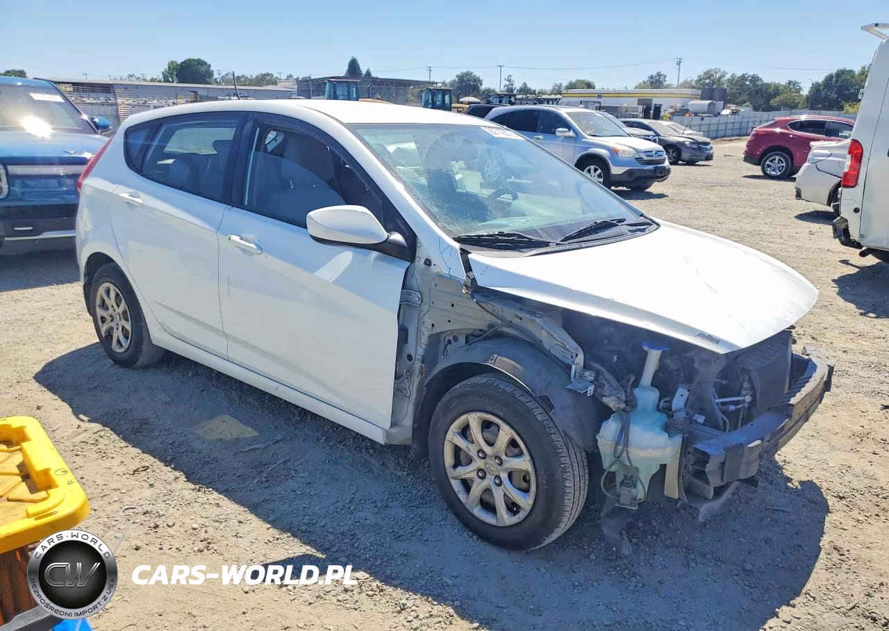 2012 Hyundai Accent Gs VIN:KMHCT5AE7CU051712 - 4