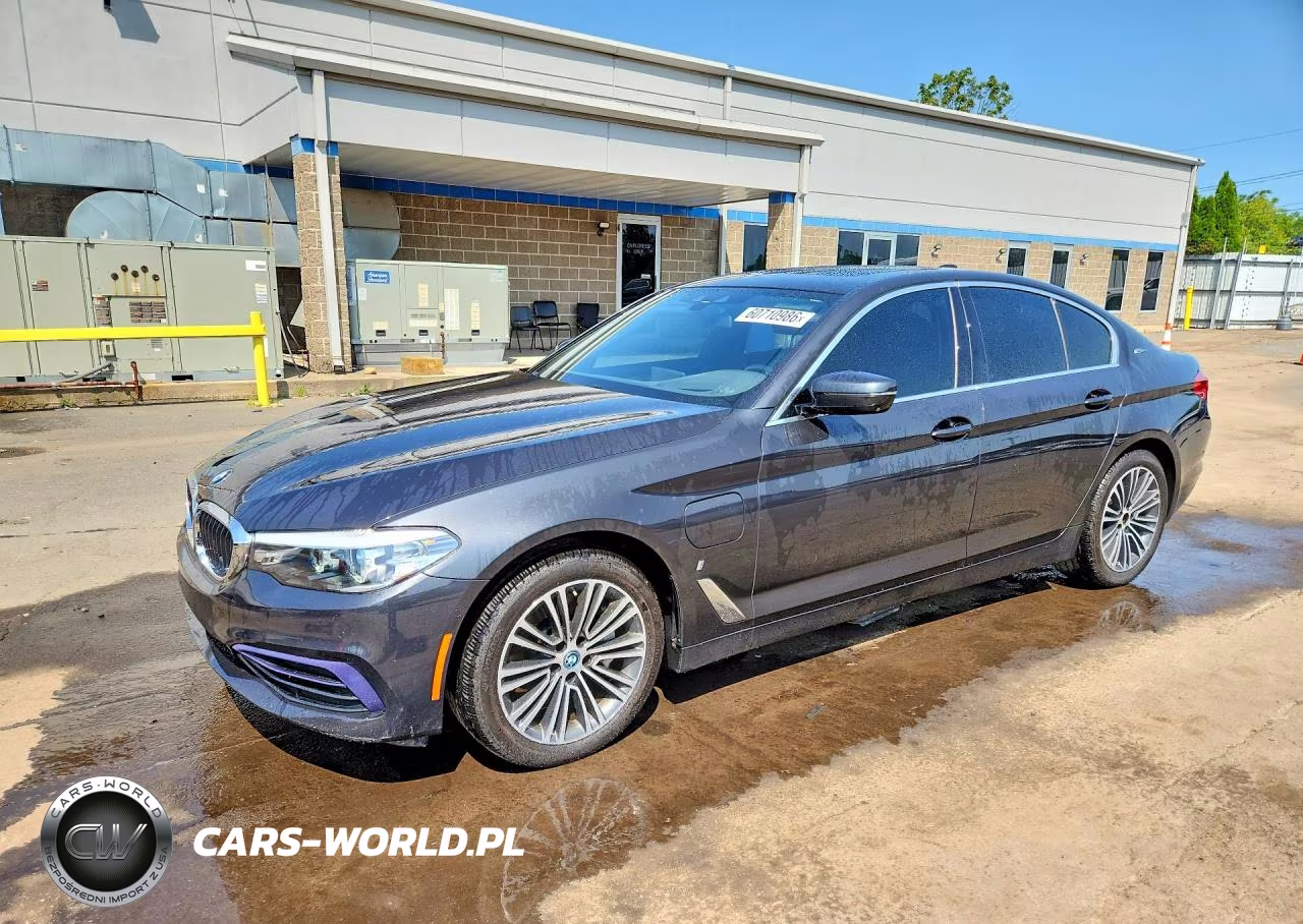 2019 BMW 530Xe – zdjęcie 1 z 12