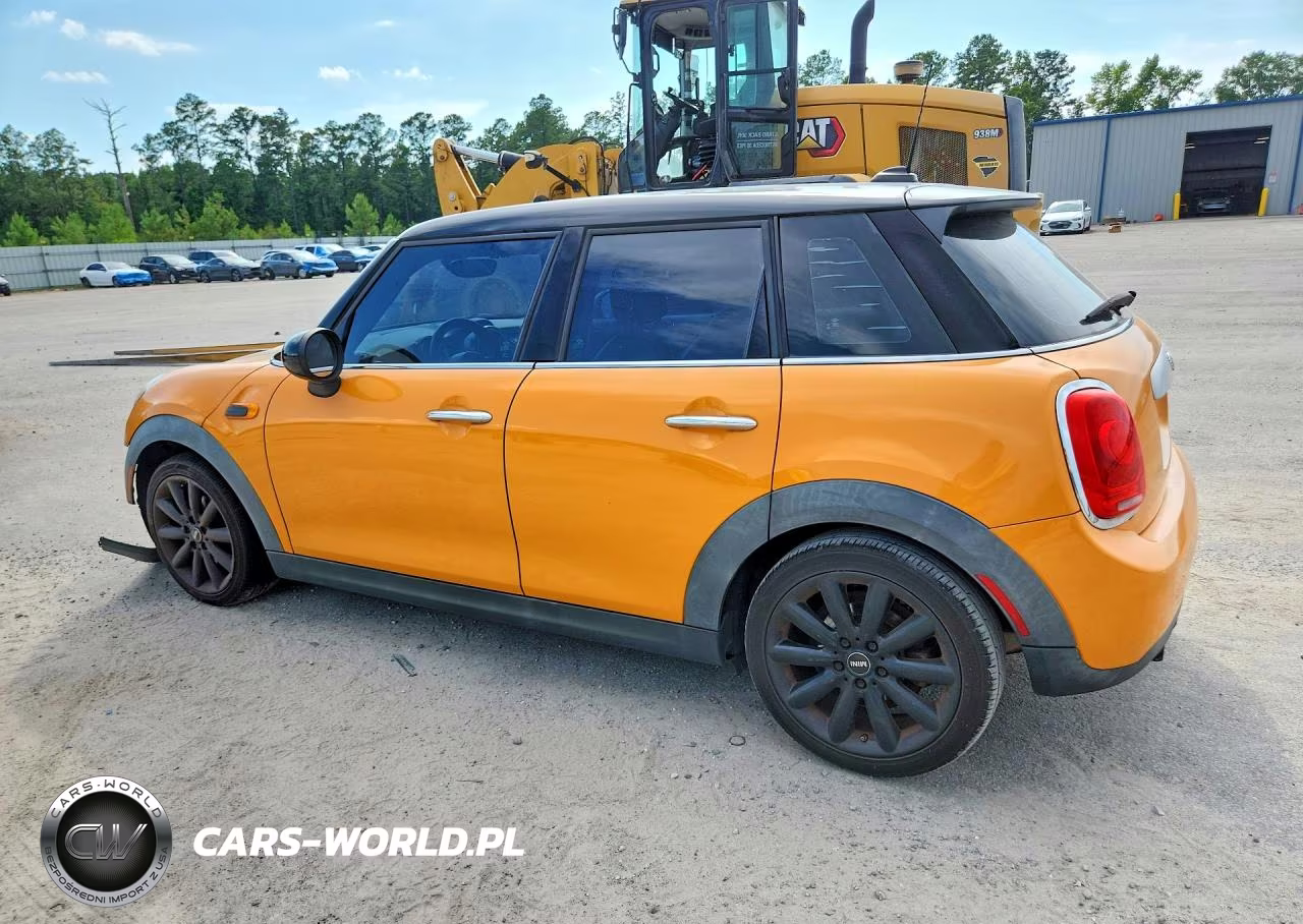 2015 Mini Cooper VIN:WMWXS5C59FT832583 - 2