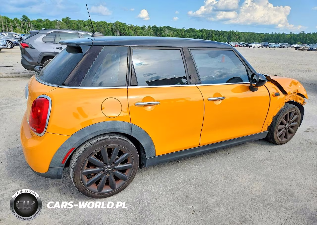 2015 Mini Cooper VIN:WMWXS5C59FT832583 - 3