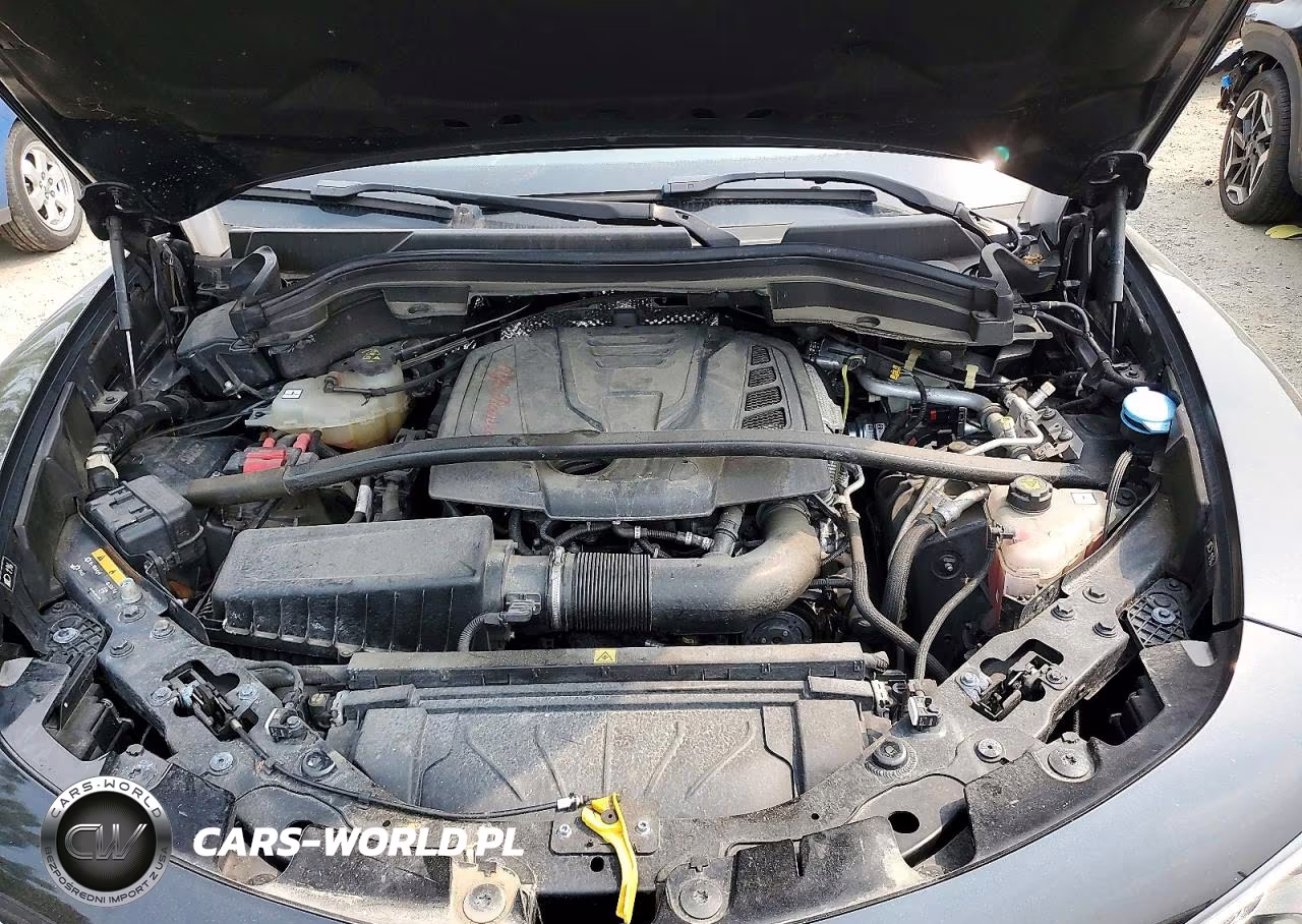 2021 Alfa Romeo Stelvio Sport VIN:ZASPAKAN1M7D11913 - 11
