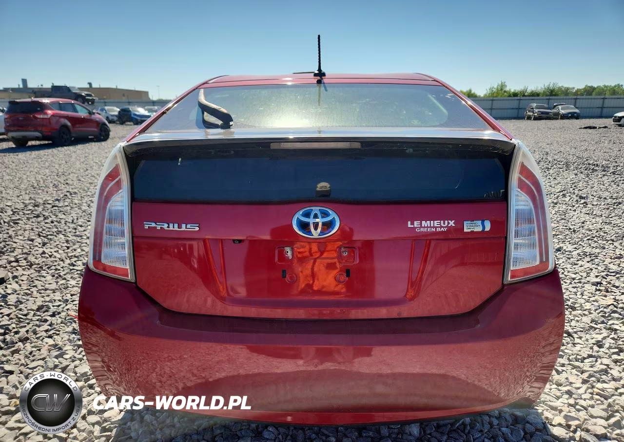 2014 Toyota Prius Three VIN:JTDKN3DUXE1751424 - 6