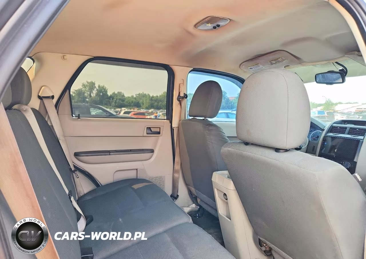 2011 Ford Escape Xls VIN:1FMCU9C76BKC30465 - 10