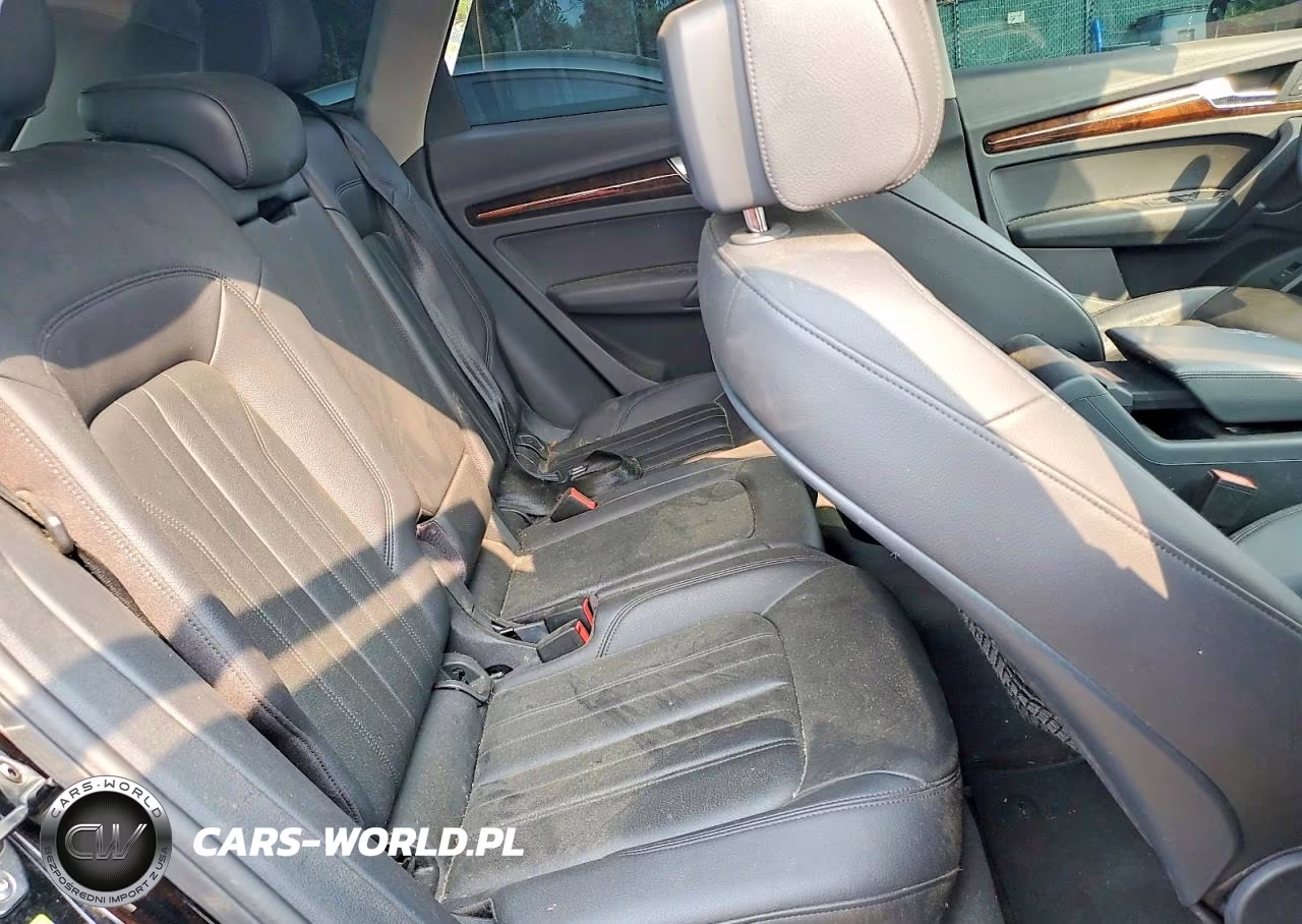 2018 Audi Q5 Premium VIN:WA1ANAFY6J2117509 - 10