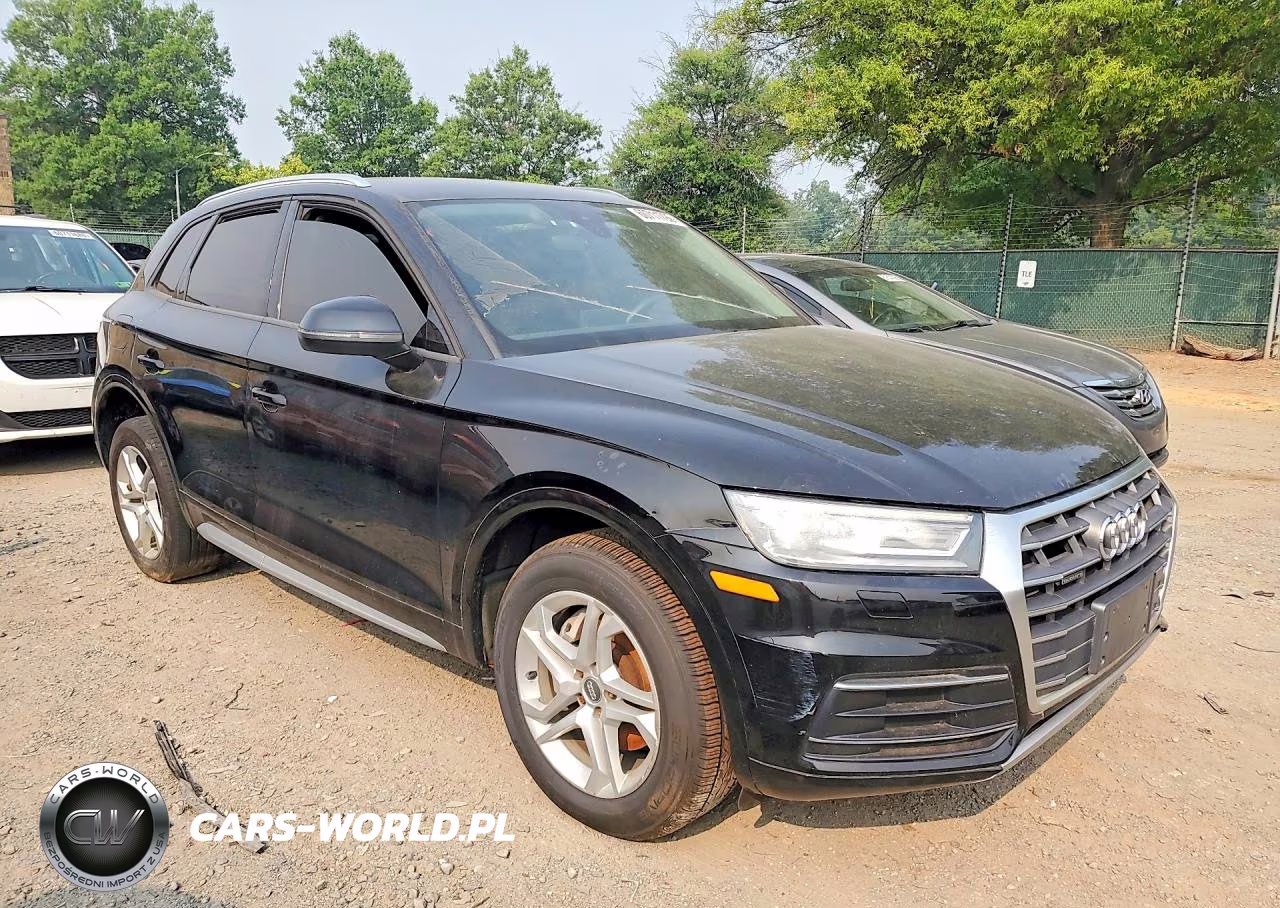 2018 Audi Q5 Premium VIN:WA1ANAFY6J2117509 - 4