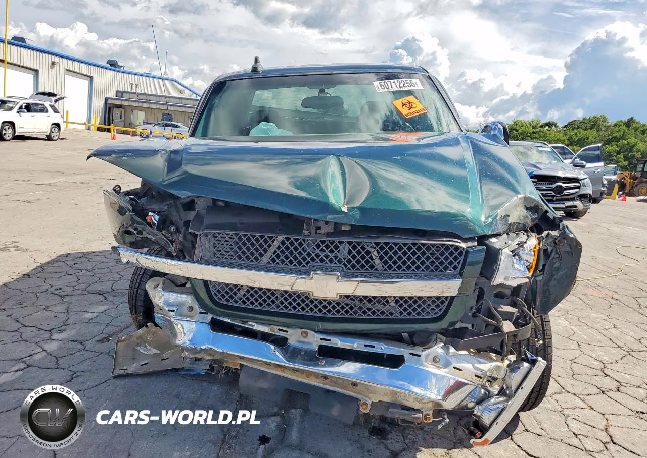 2003 Chevrolet Silverado C2500 Heavy Duty VIN:1GCHC23163F125743 - 5