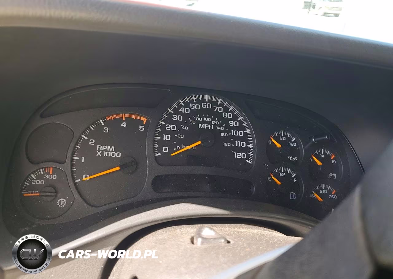 2003 Chevrolet Silverado C2500 Heavy Duty VIN:1GCHC23163F125743 - 9